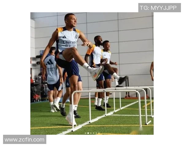 国外足球明星常用的社交媒体与训练软件揭秘