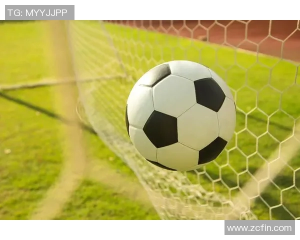 足球明星动漫公仔图片展示让你领略球场魅力与可爱风采的完美结合